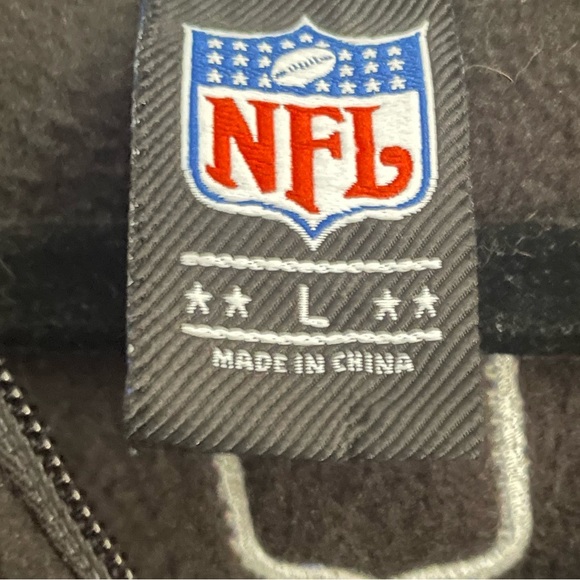 NFL Zip Up Vest - Picture 2 of 3